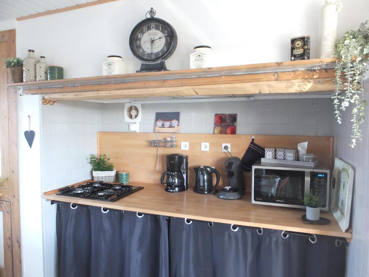 Les Gites De "La Quesnoyere" Eksteriør bilde